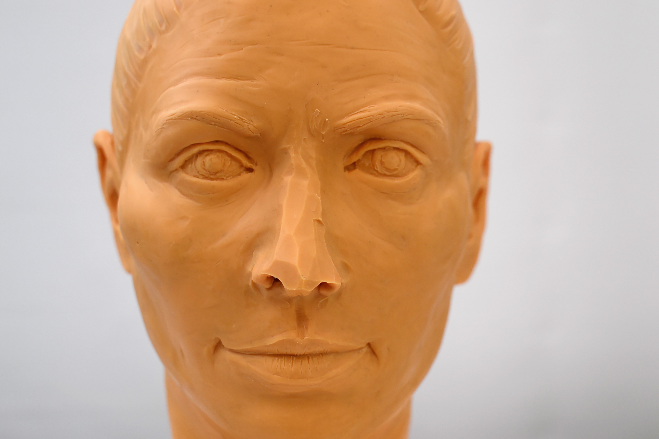 TÄYDELLISYYTTÄ ETSIMÄSSÄ